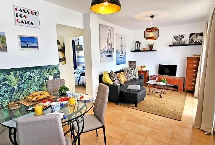 Dos Gatos Fuertaventura Caleta De Fuste